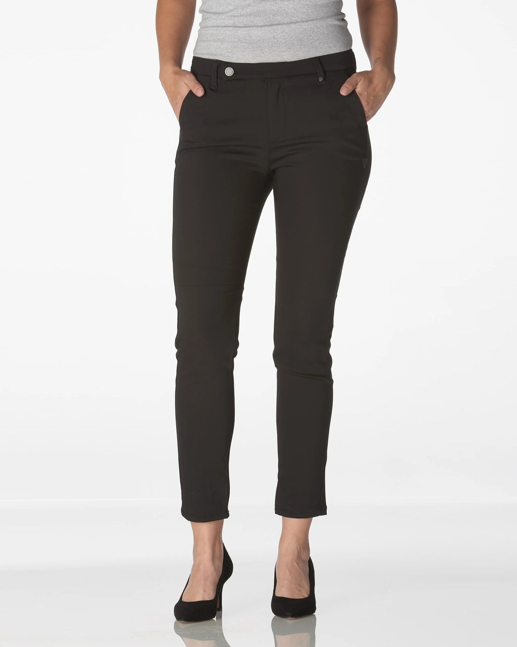 Black Chinos | The Latina