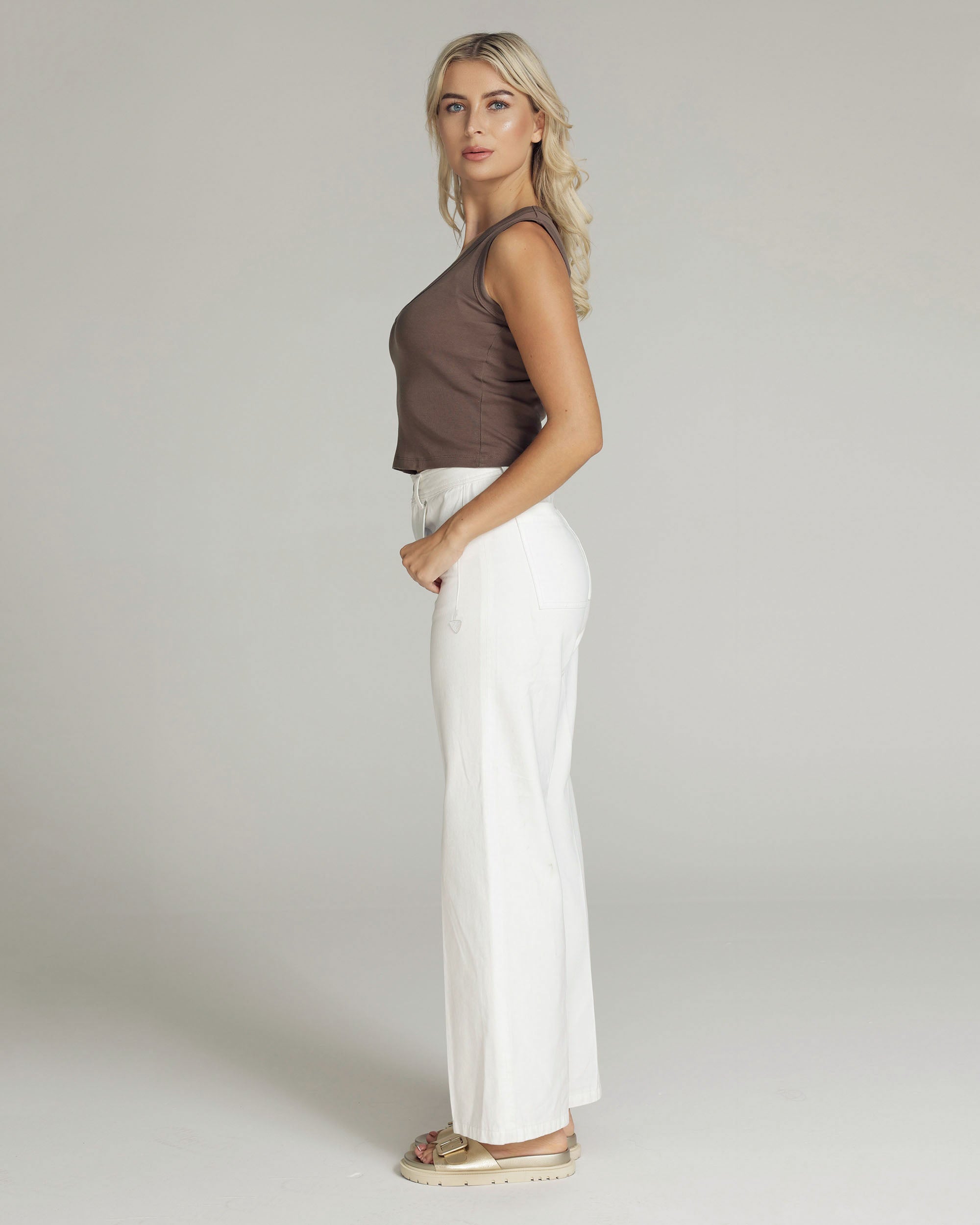 White Wide-Leg High-Rise Jeans | The Viola Secondary image