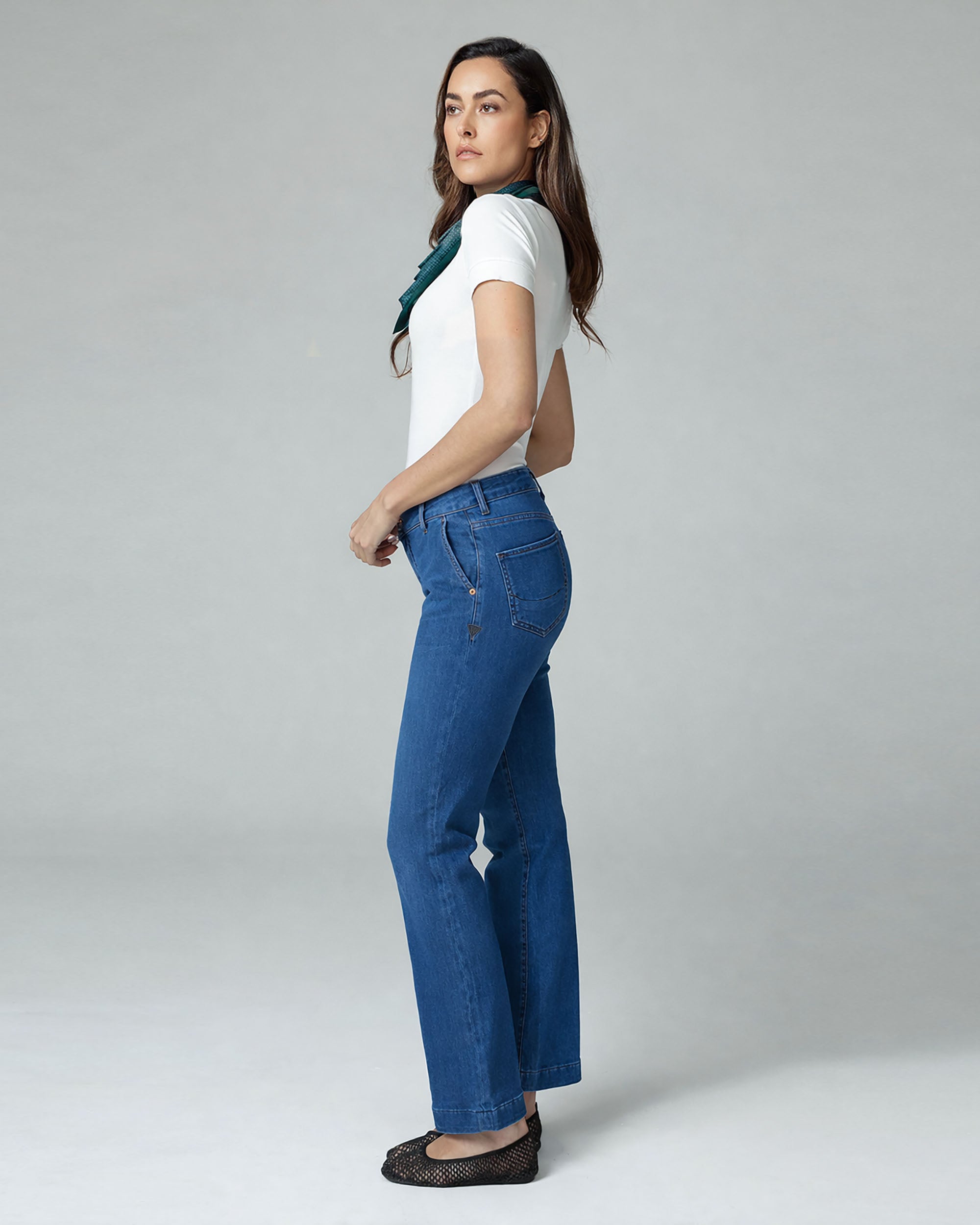 Mid-Blue Flare Mid-Rise Jeans | The Luna Secondary image