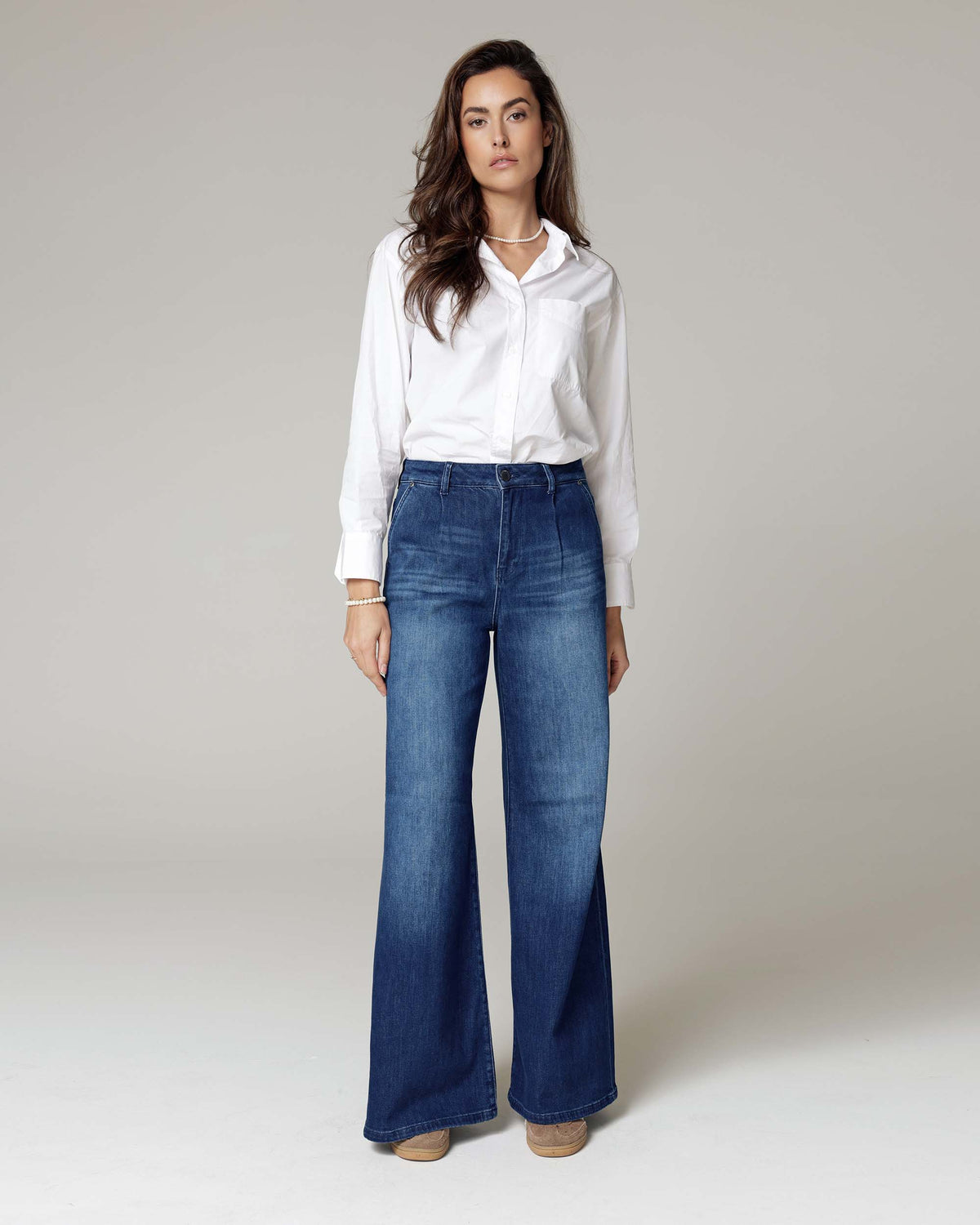 Dark Blue Wide-Leg Jeans | The Diba Main image