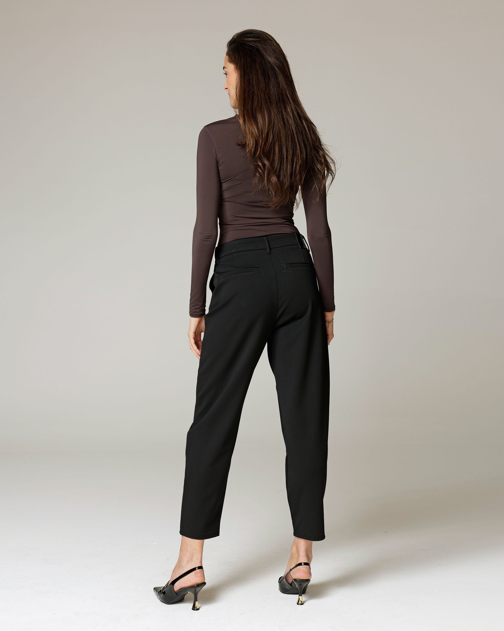 Black Barrel Jeans | The Anabel