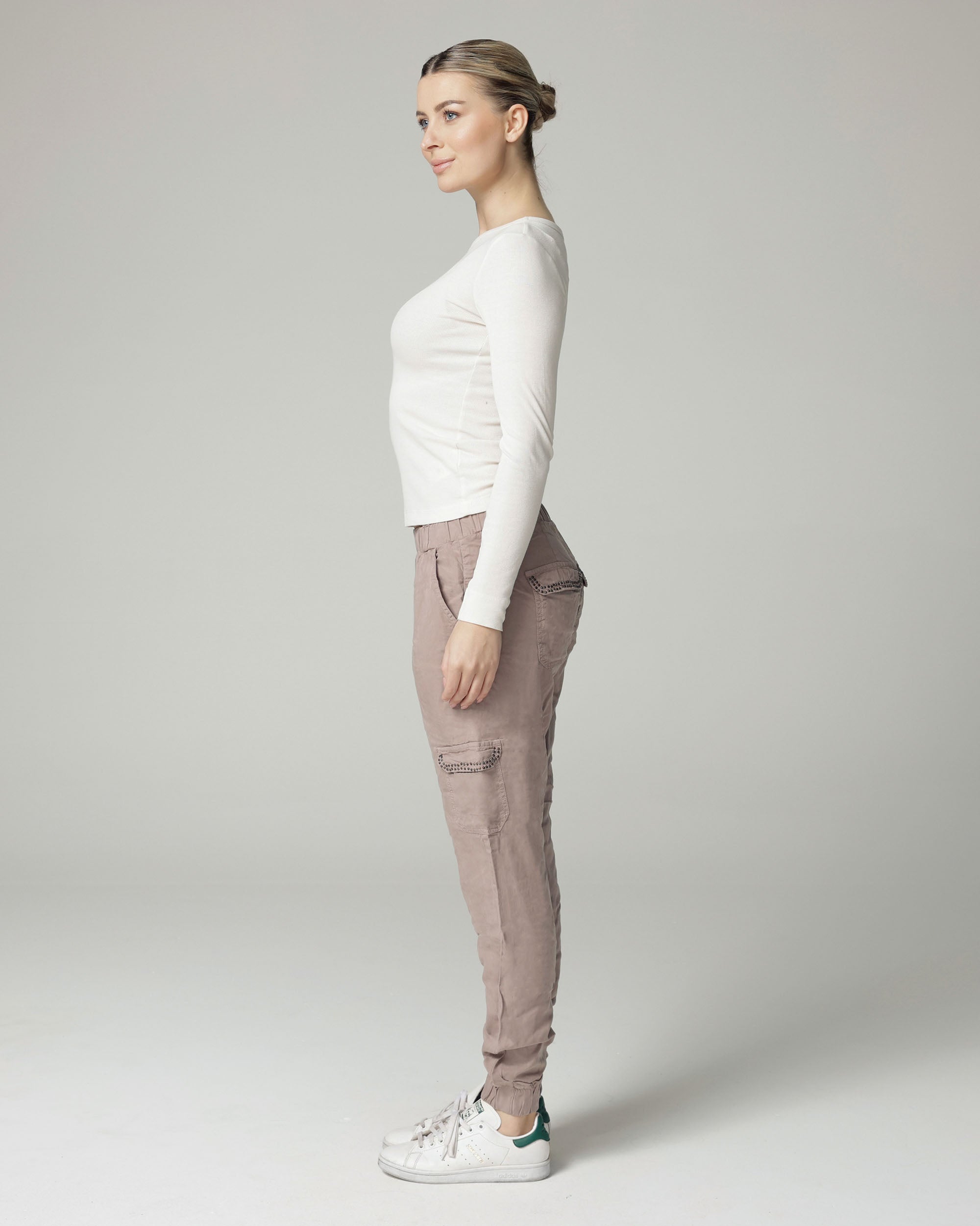 Light Rosewood Relaxed Cargo Pants | The Gigi Secondary image
